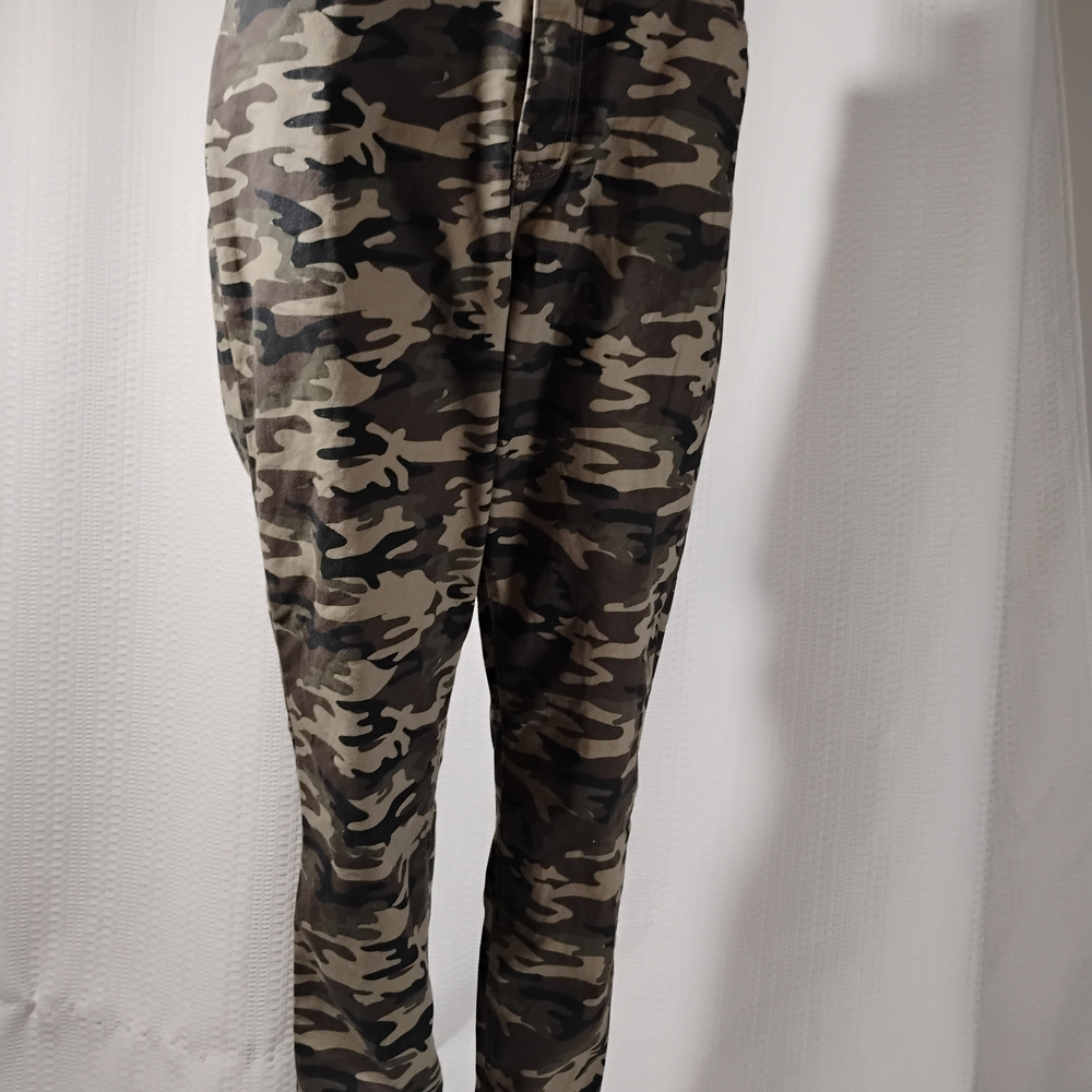 NOBO Women's Camouflage Skinny Pants Size 15